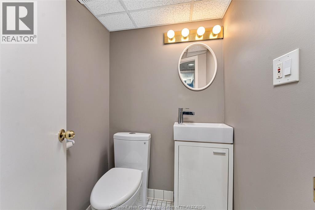 3748 OUELLETTE AVENUE - 46