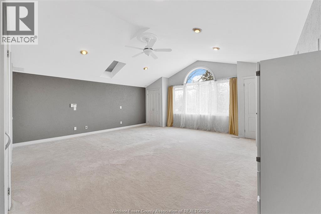 3748 OUELLETTE AVENUE — photo 33