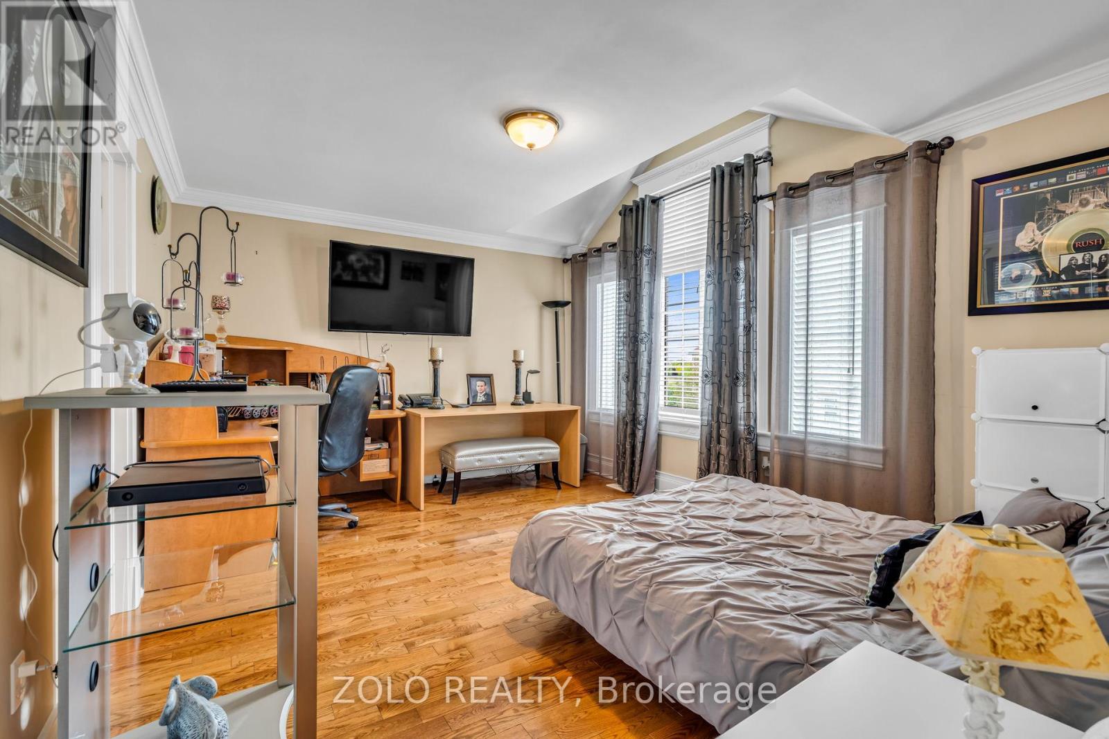 15 OZNER CRESCENT - 18