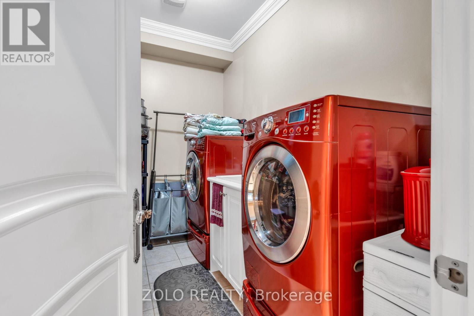 15 OZNER CRESCENT - 23