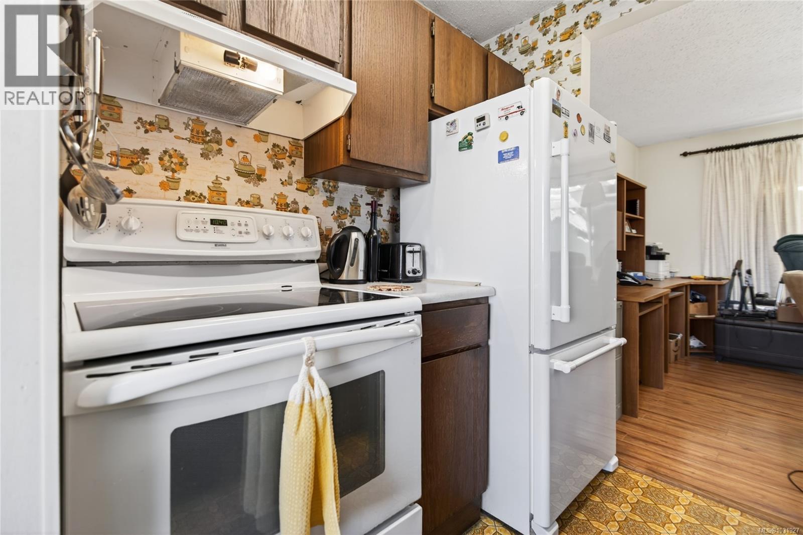 #10 1440 13TH ST - 10