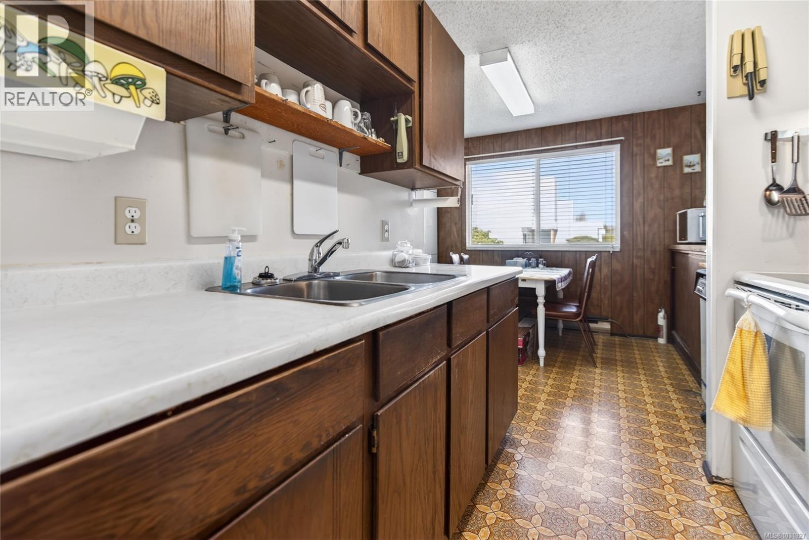 #10 1440 13TH ST - 11