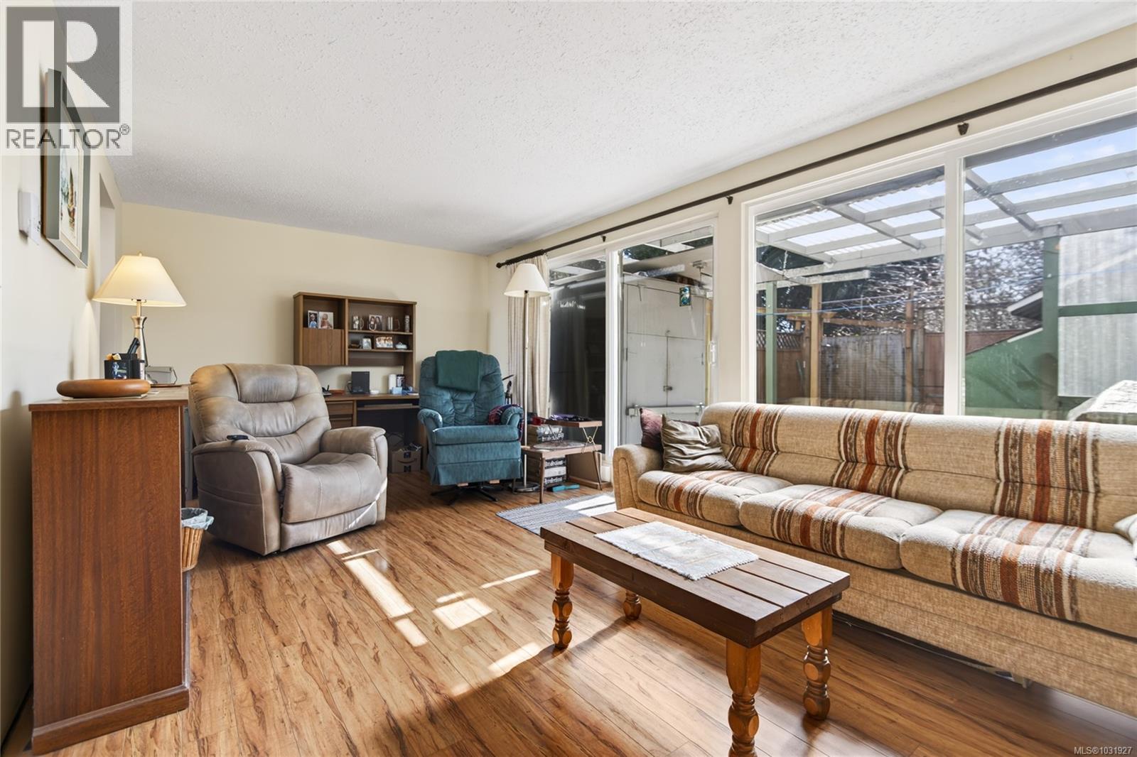 #10 1440 13TH ST - 15