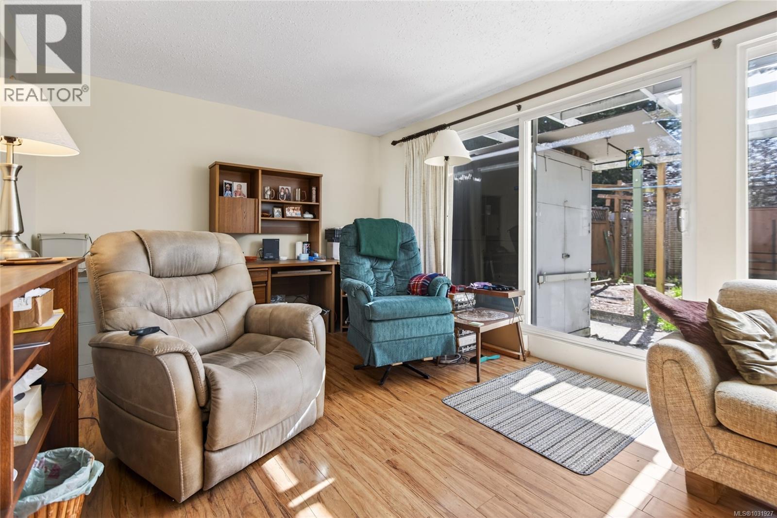 #10 1440 13TH ST - 16