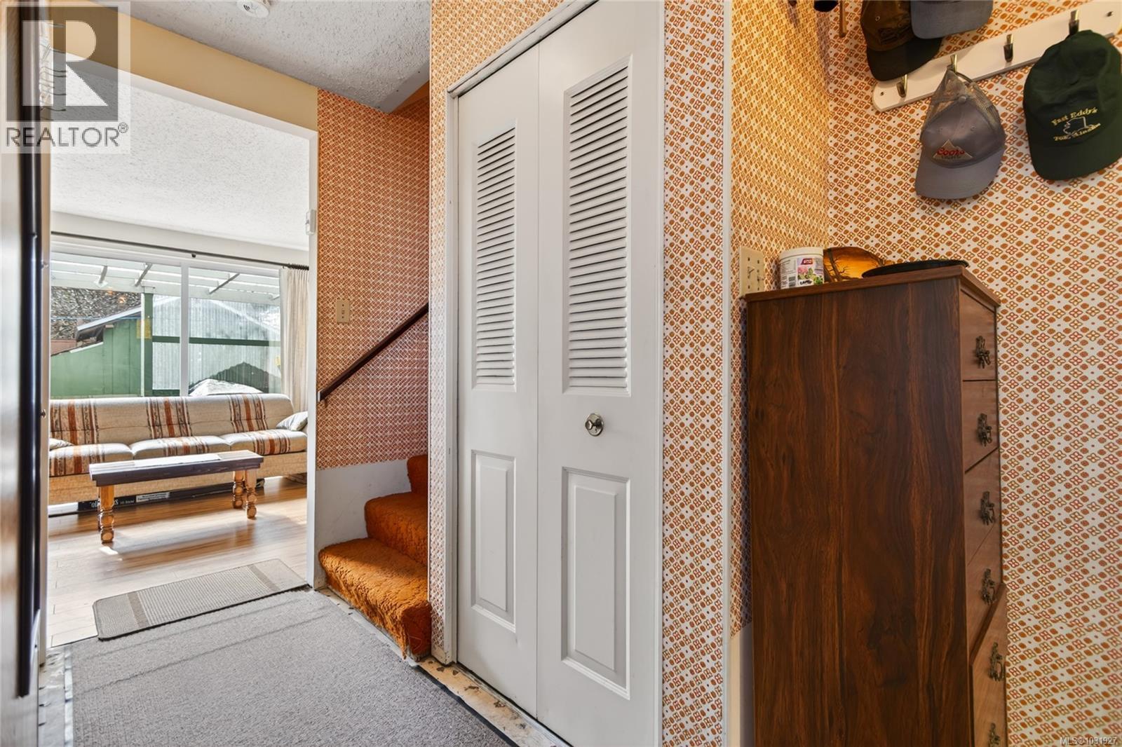 #10 1440 13TH ST - 5