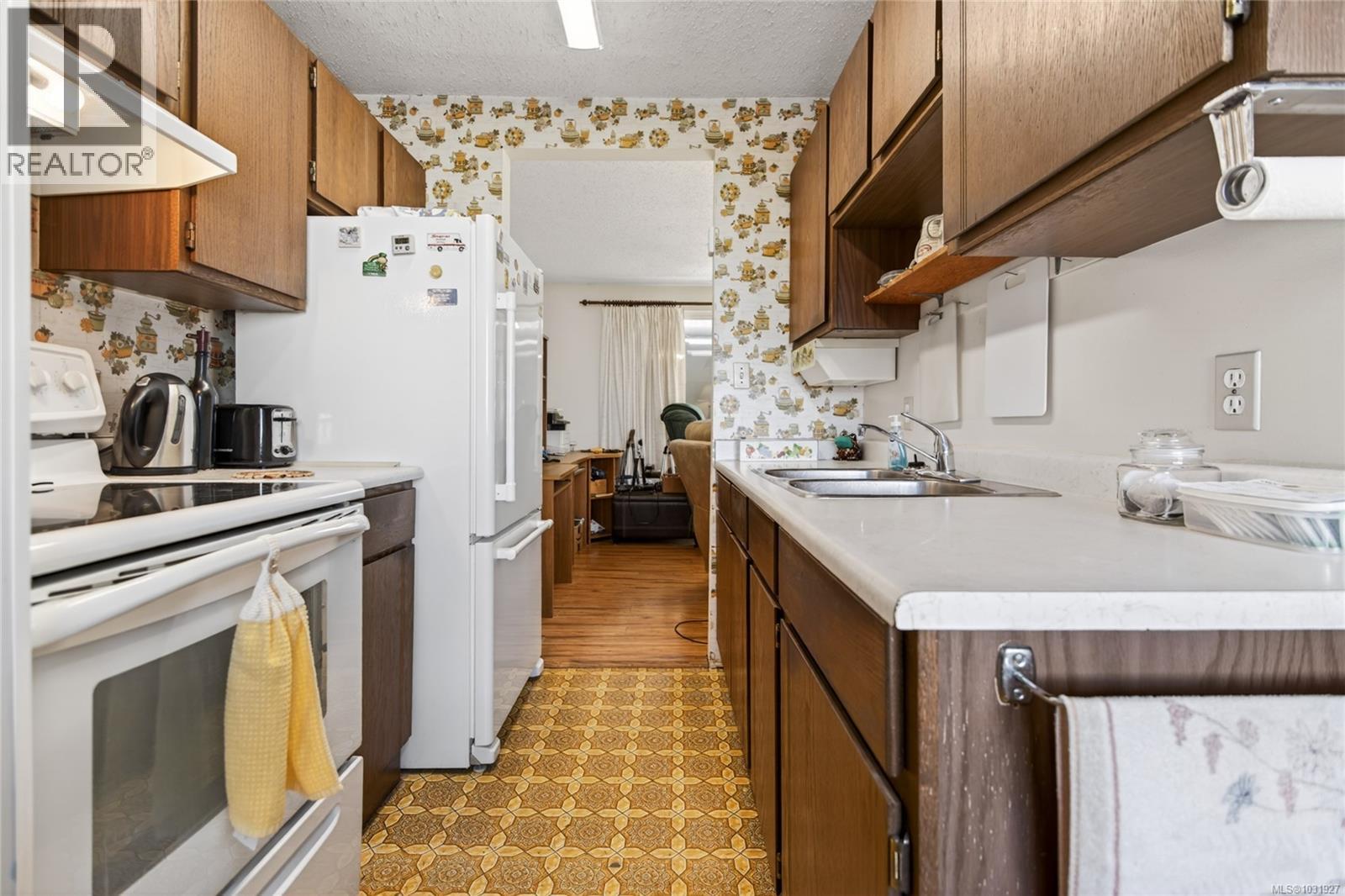 #10 1440 13TH ST - 9