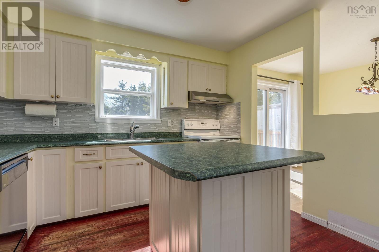 Property 14 of 50 of 27 Shoreview Drive