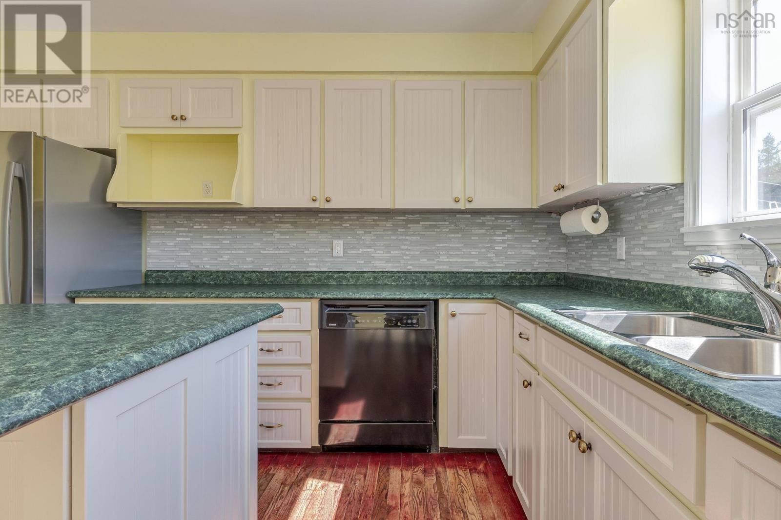 Property 18 of 50 of 27 Shoreview Drive