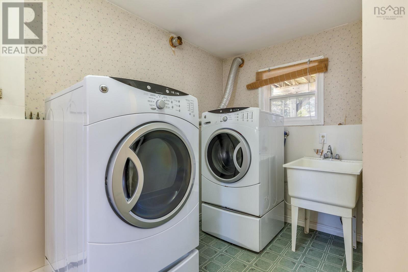 Property 38 of 50 of 27 Shoreview Drive