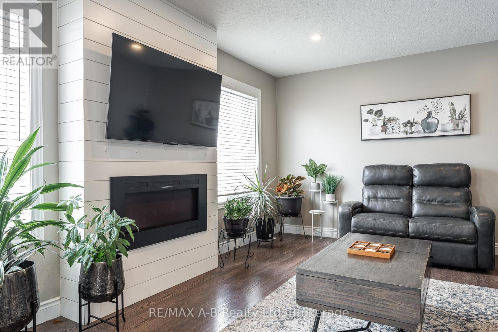 94 WILSON COURT, St. Marys, Ontario, N4X0B6 — Photo 14