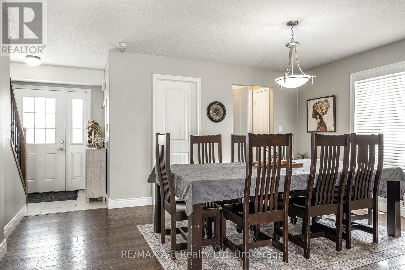 94 WILSON COURT, St. Marys, Ontario, N4X0B6 — Photo 7