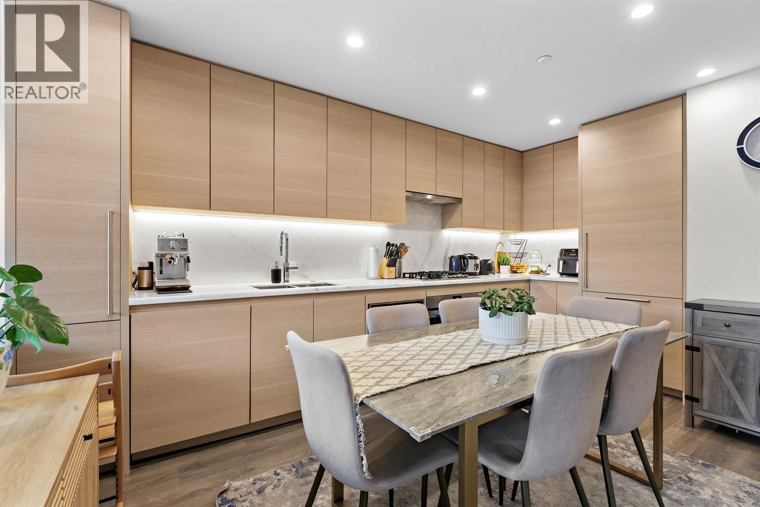 603 305 MORRISSEY ROAD