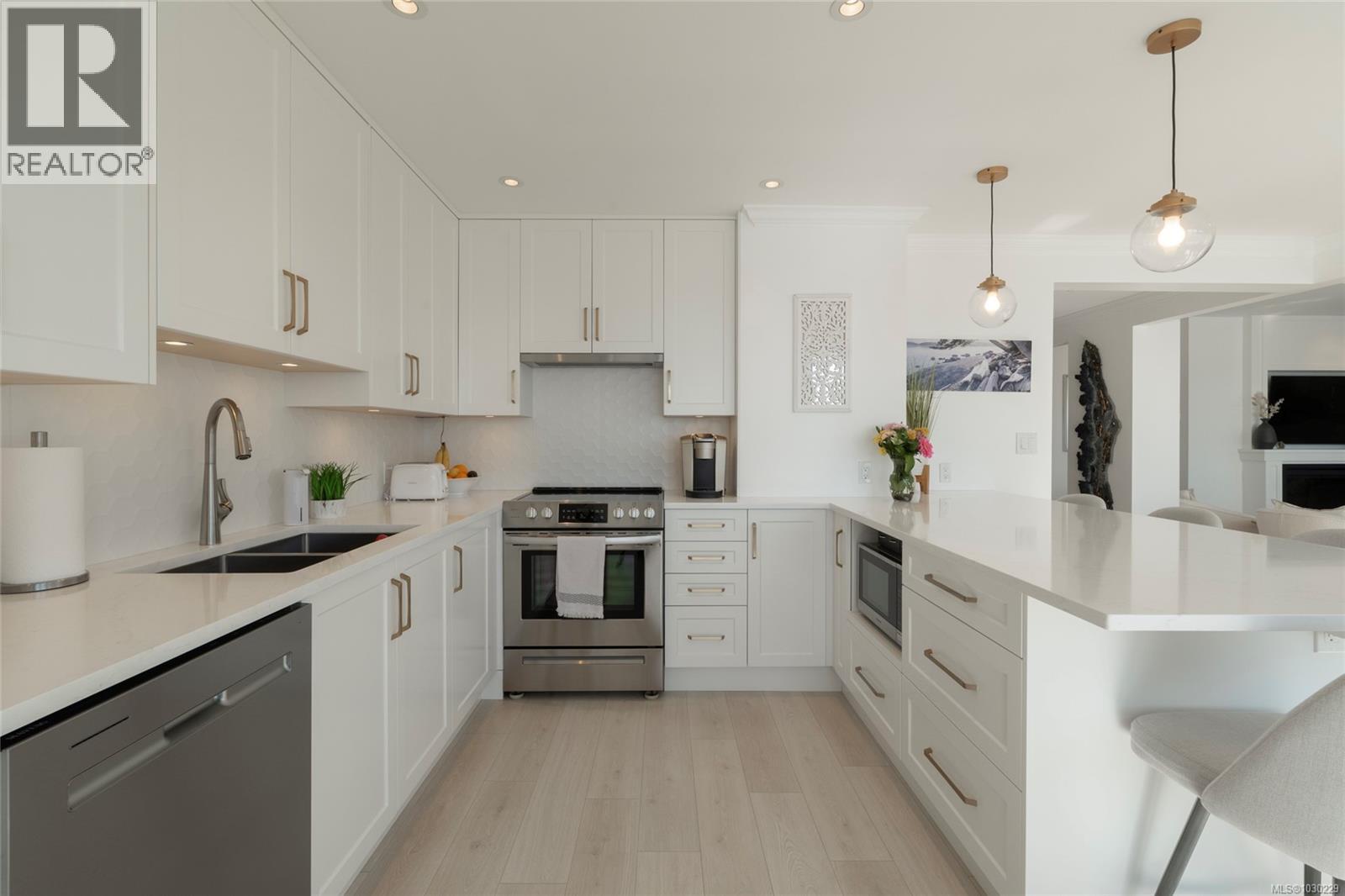 740/741 205 Kimta Road, Victoria