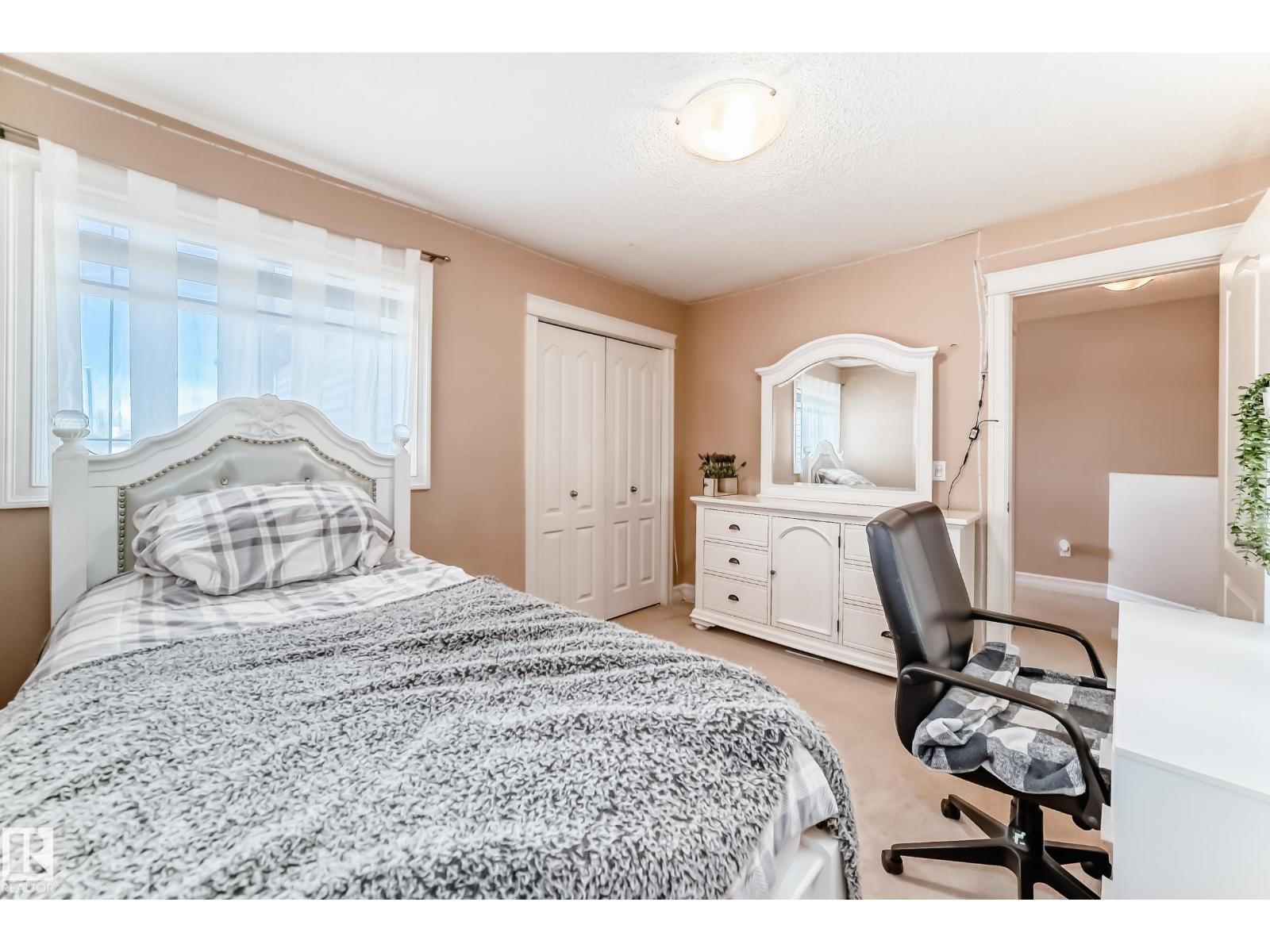 11415 167A AV NW - 50