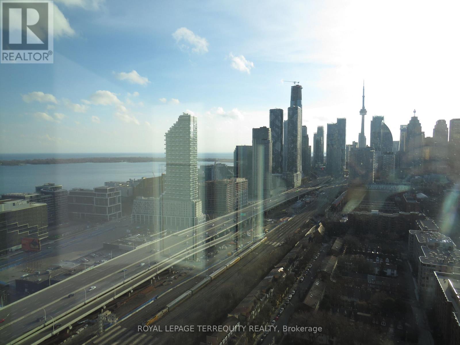 #3304 35 PARLIAMENT STREET - 19