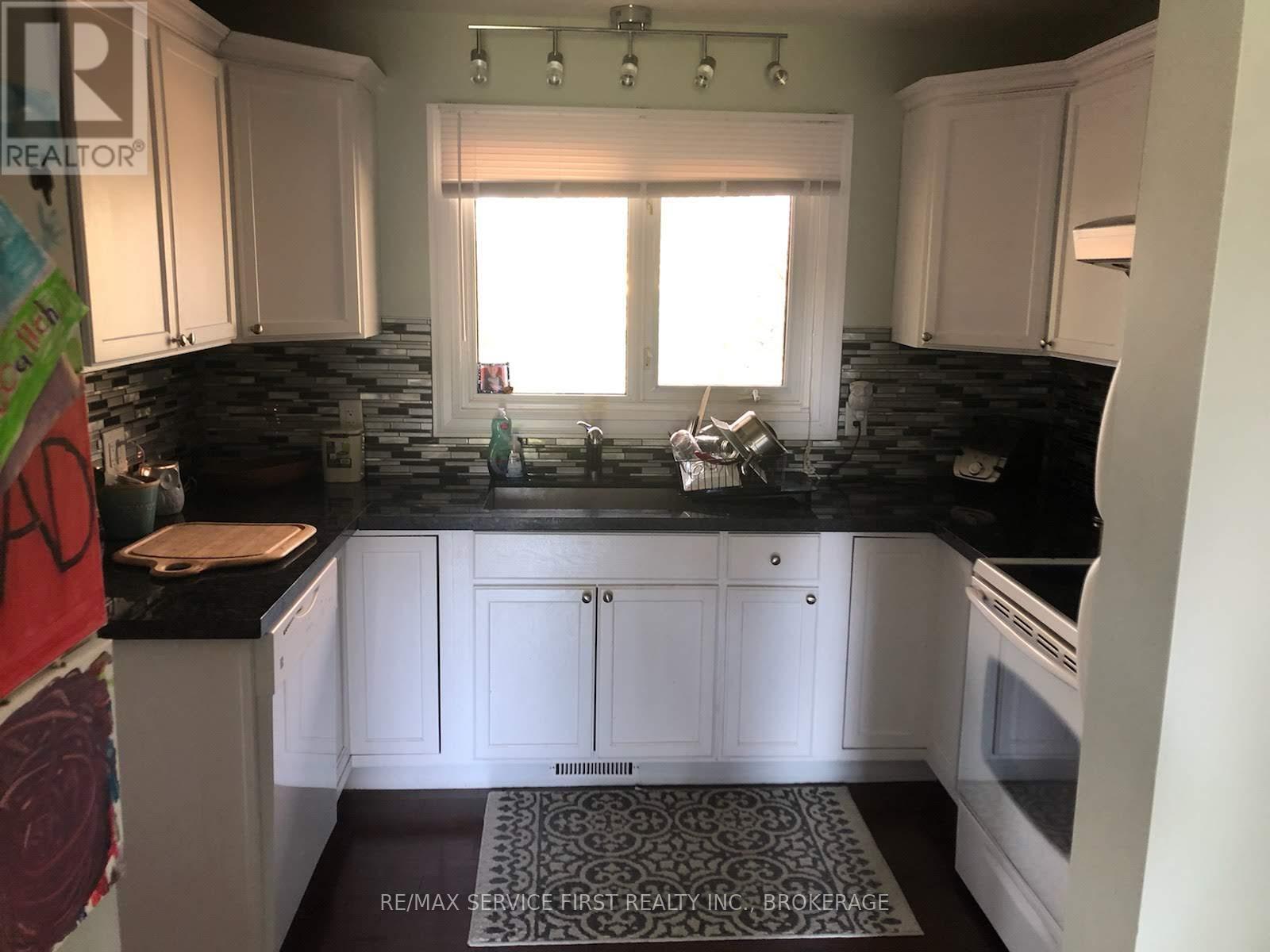 Main Floor Kitchen
