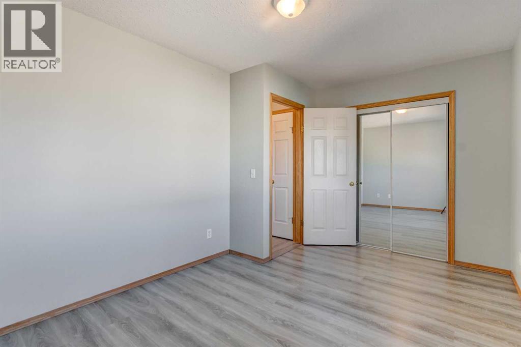 
          204 Strathaven Drive
            <br/>
            <span>Strathmore</span>
            , 
            <span>AB</span>
             <span>T1P1P6</span>
         - Photo 18