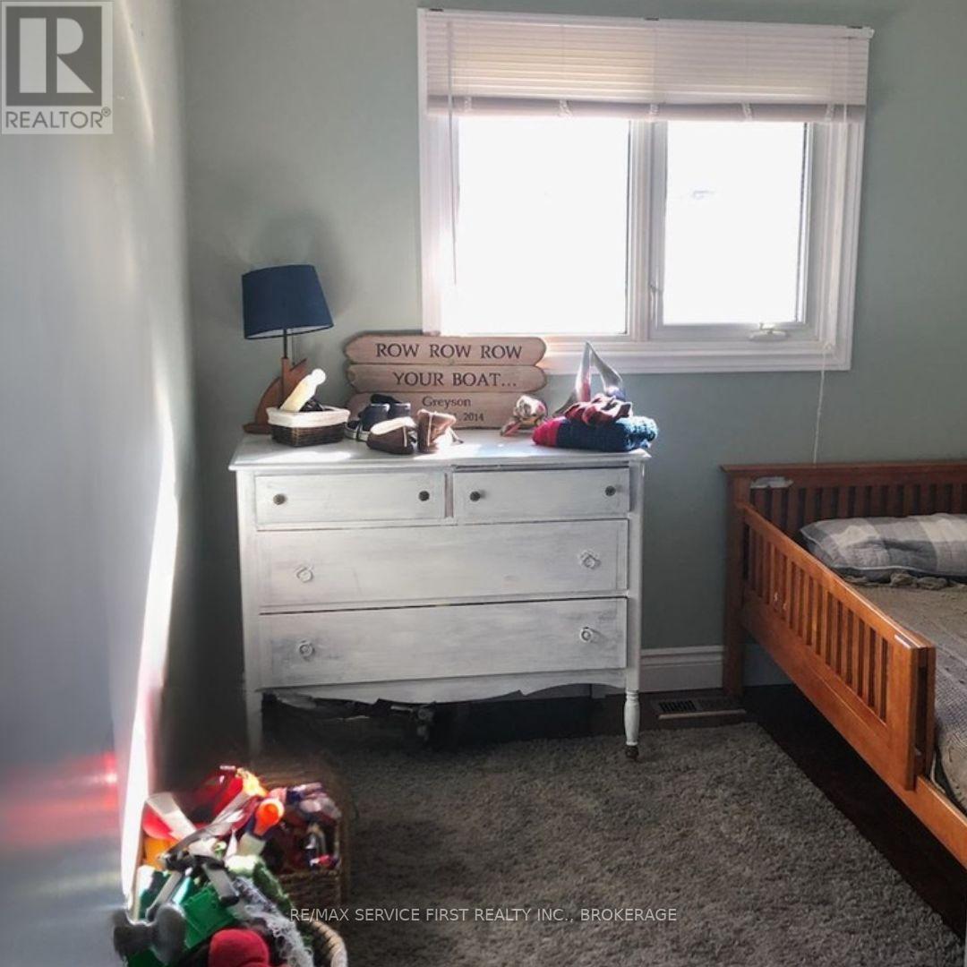 Main Floor Bedroom 2