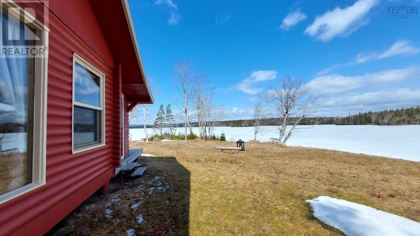 Property photo of 60 Hummingbird Lane