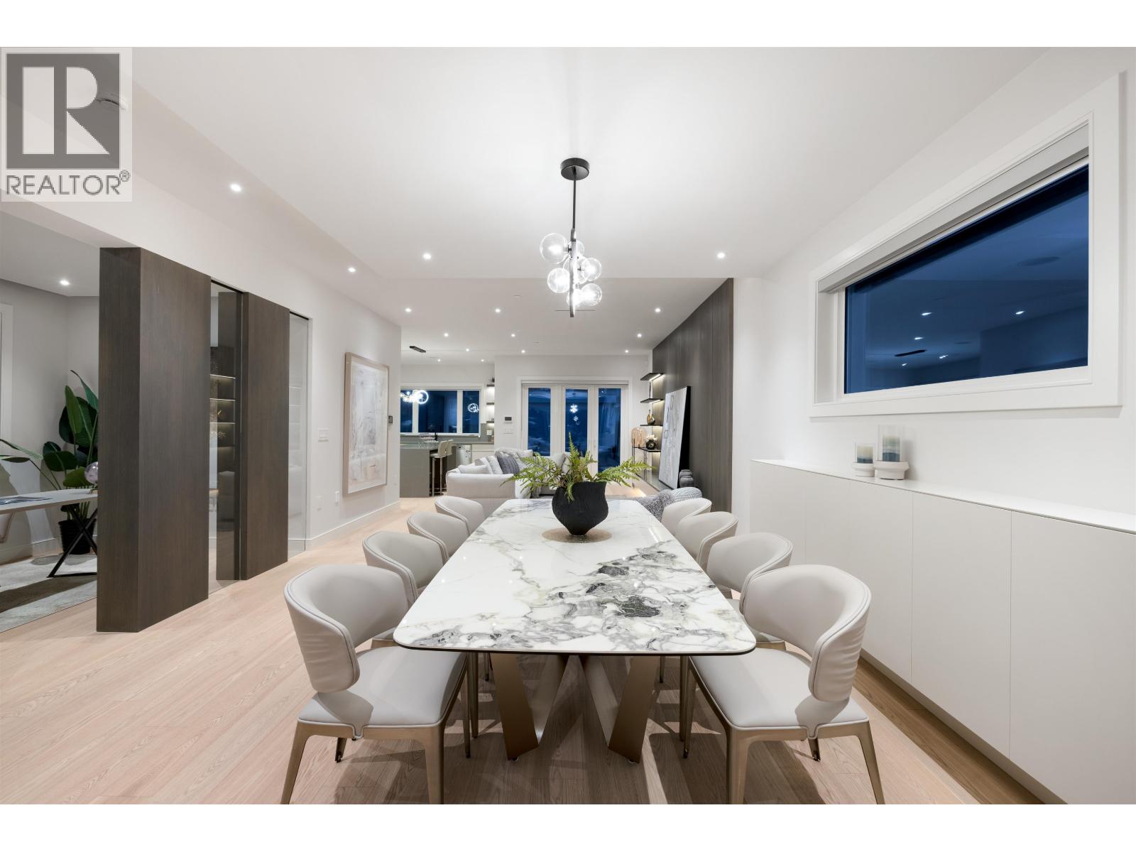 838 E 14TH STREET, North Vancouver