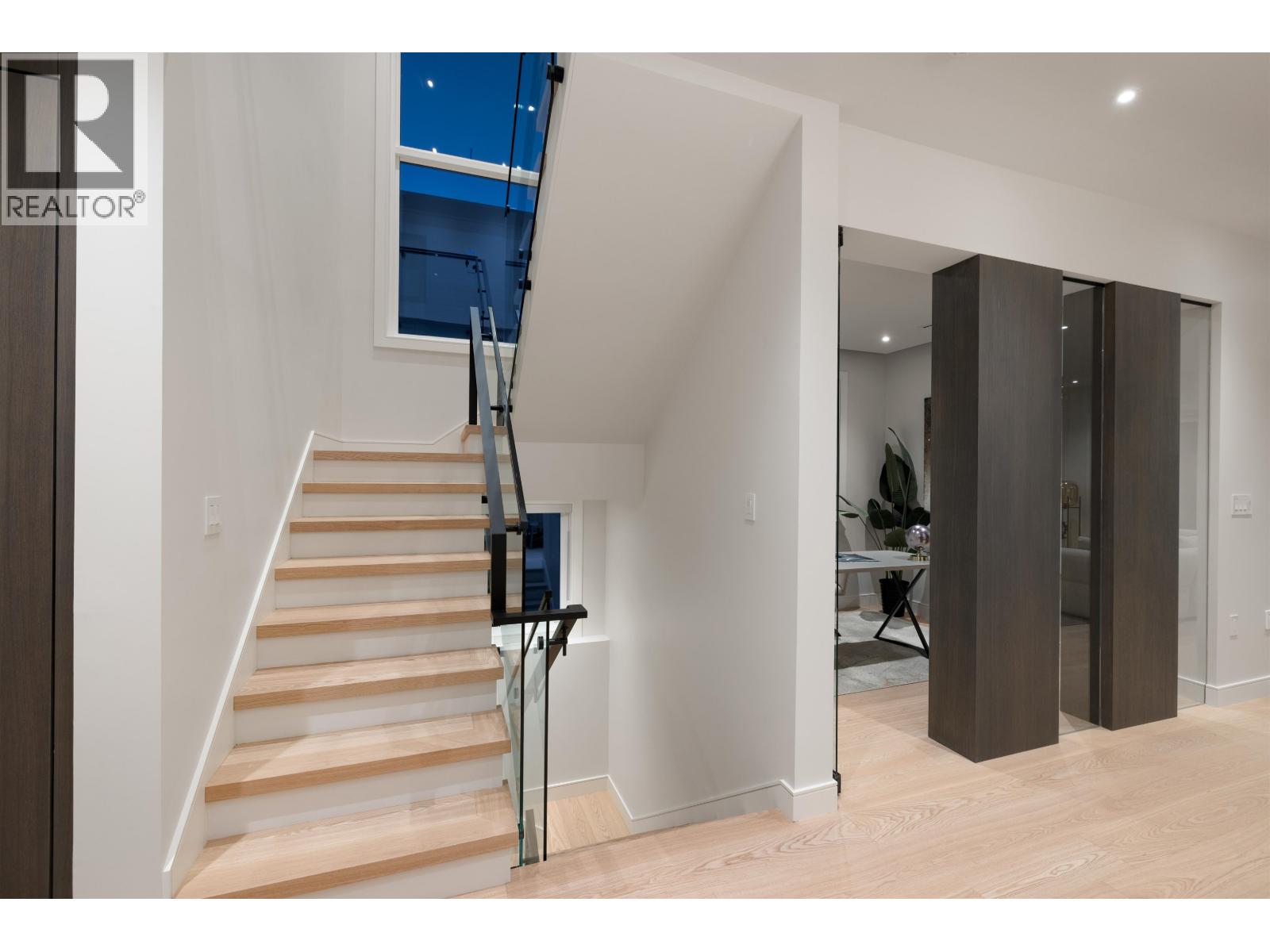 838 E 14TH STREET, North Vancouver