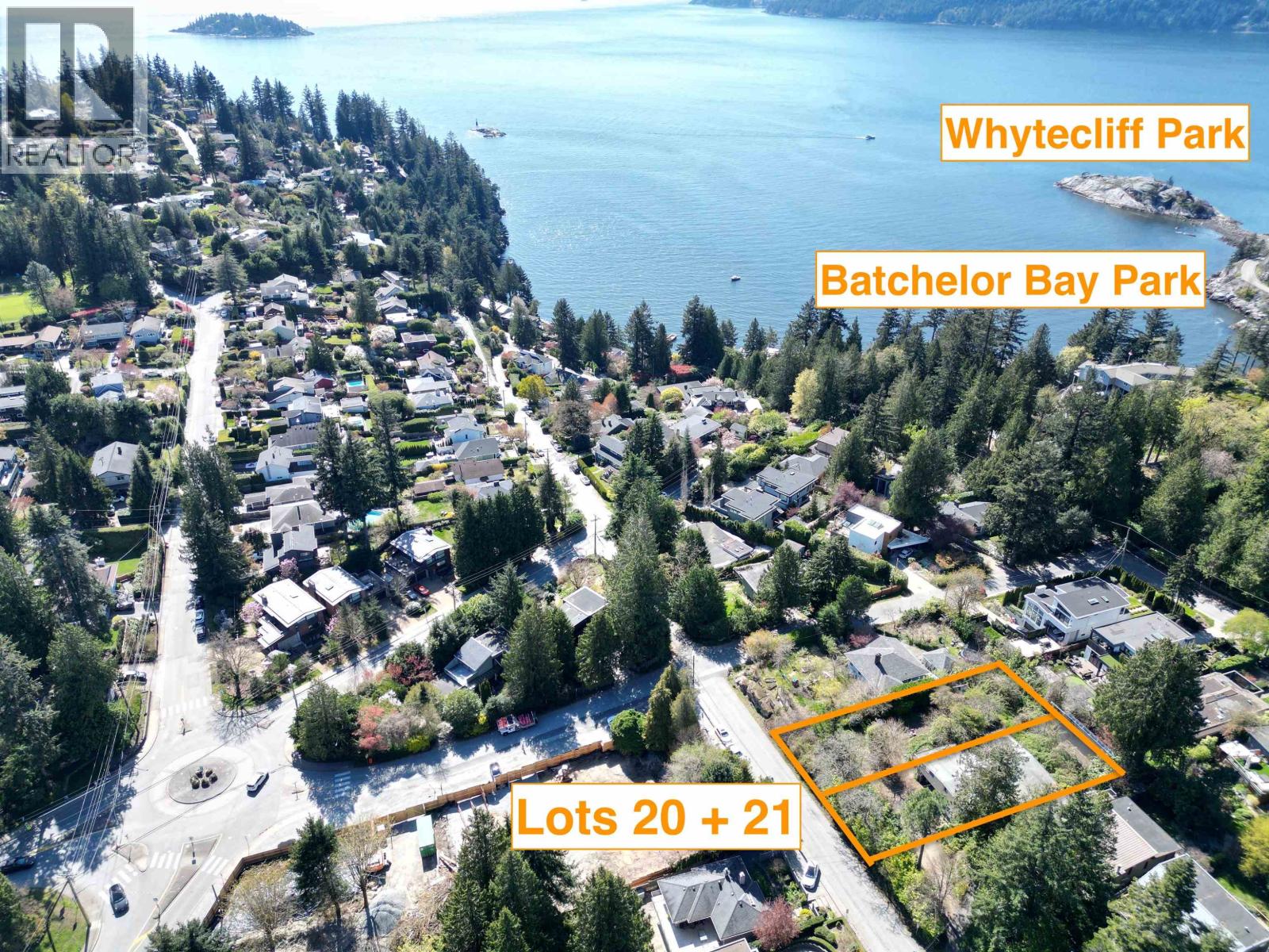 6415 WELLINGTON AVENUE, West Vancouver