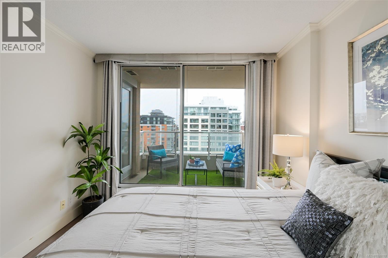 #1008 835 View St - 14