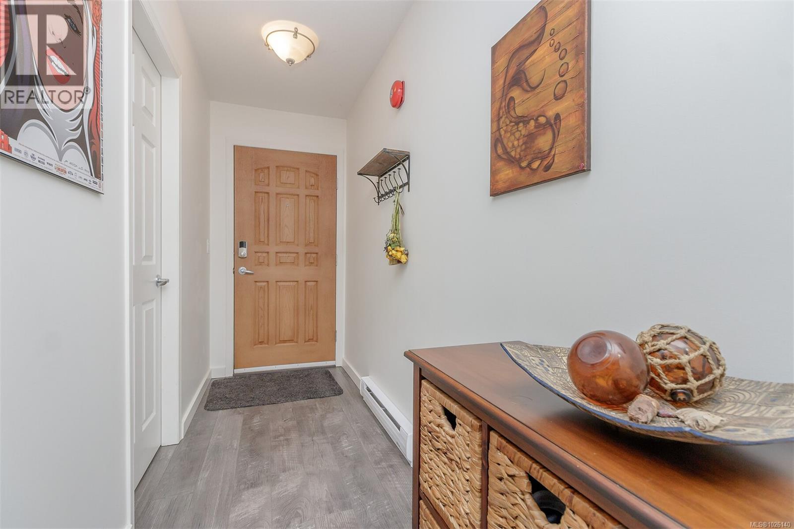 #10 332 Belaire St - 7