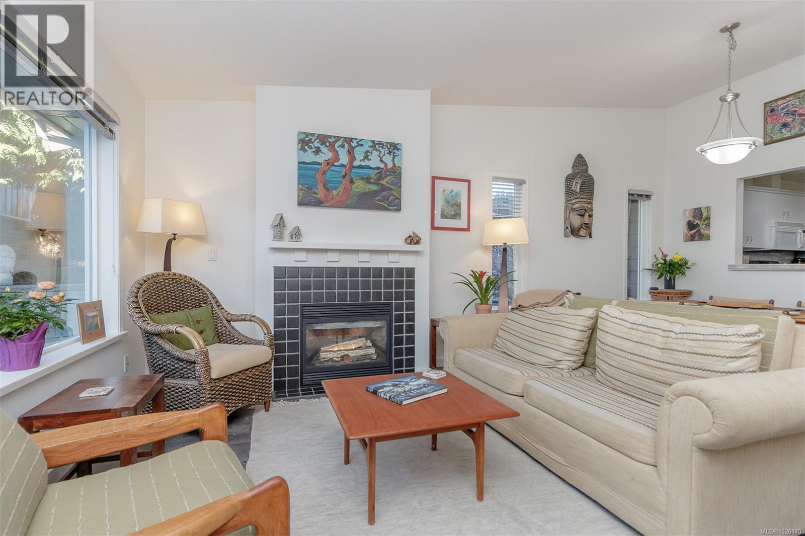 #10 332 Belaire St - 2