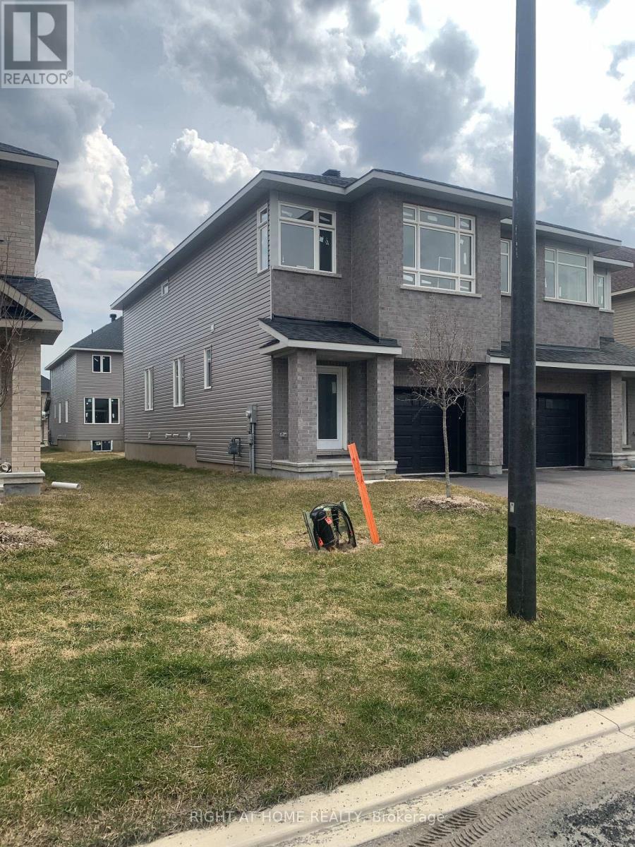 24 WYLIE WAY - 2