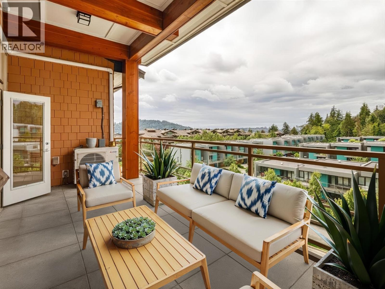 506 3602 ALDERCREST DRIVE, North Vancouver