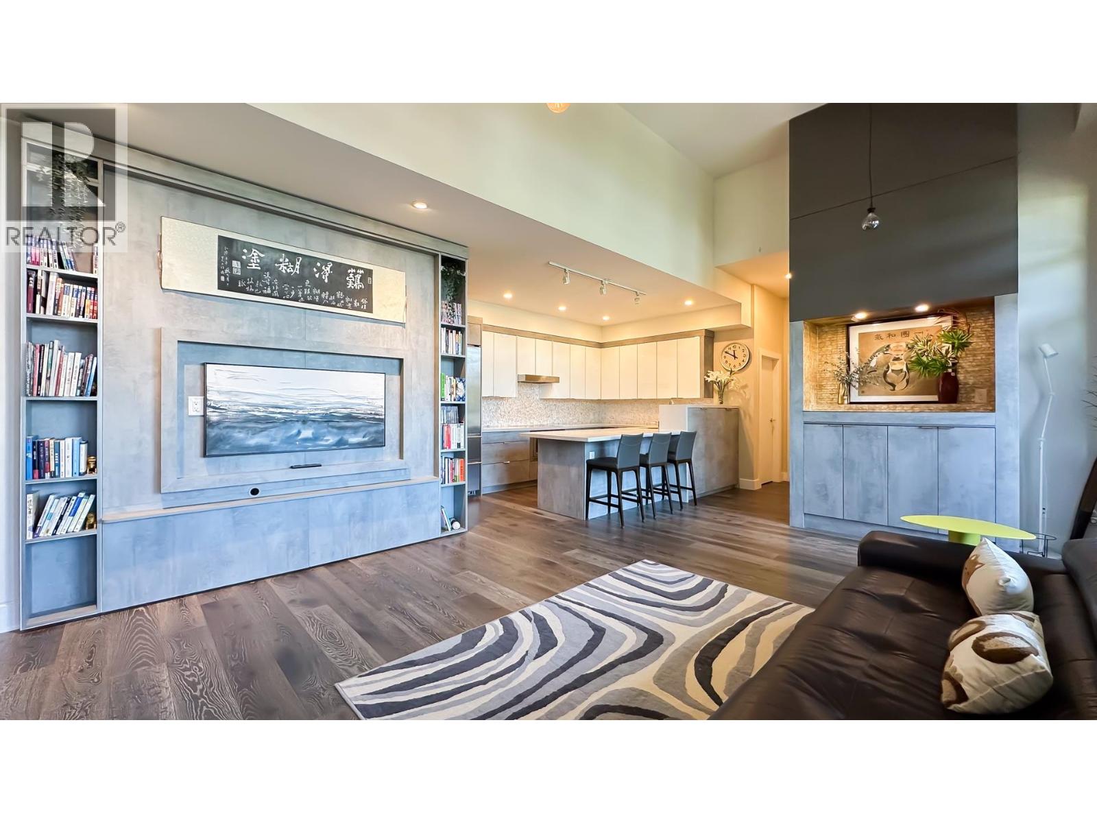506 3602 ALDERCREST DRIVE, North Vancouver