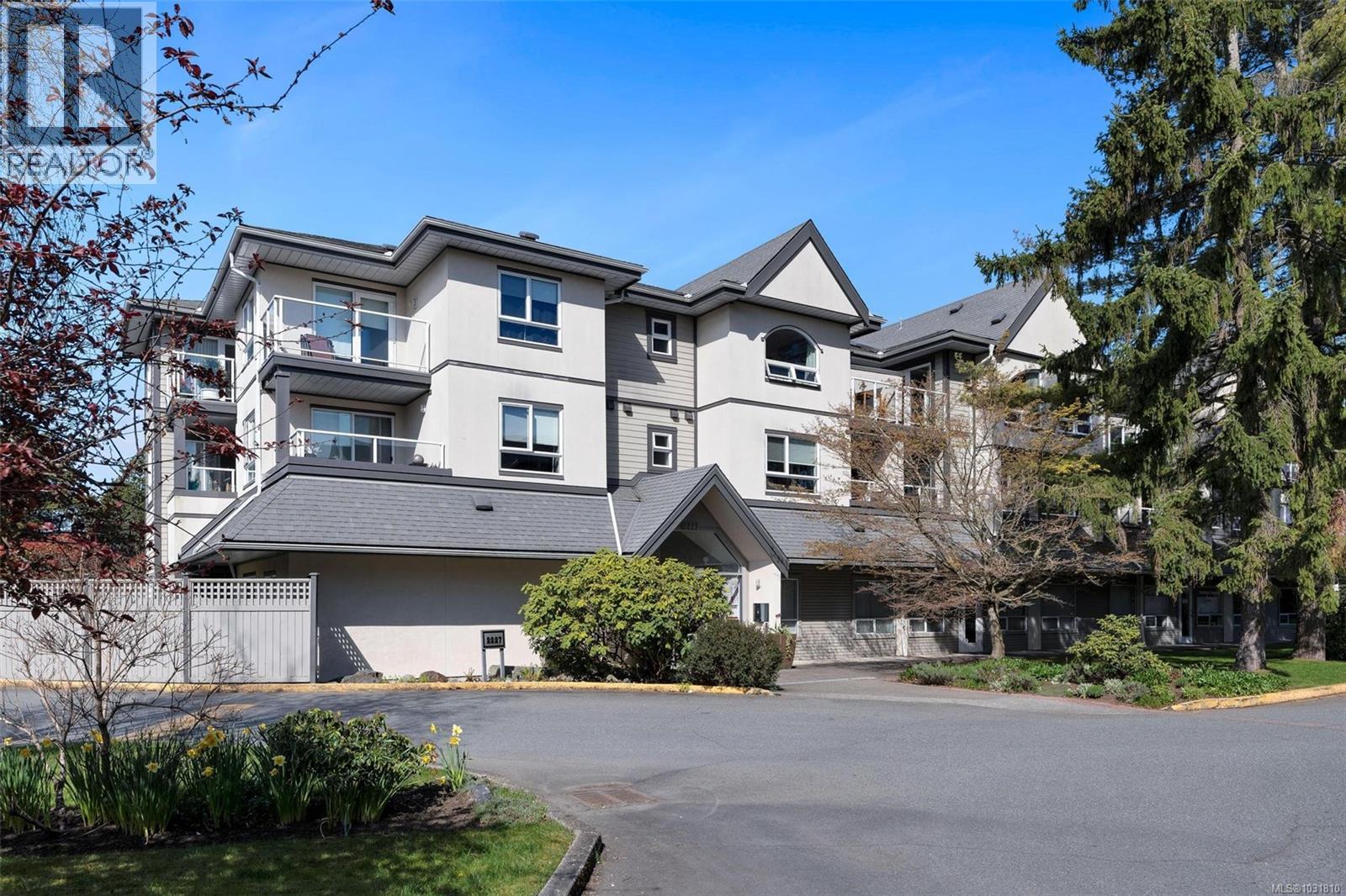 #304 2227 James White Blvd - 2