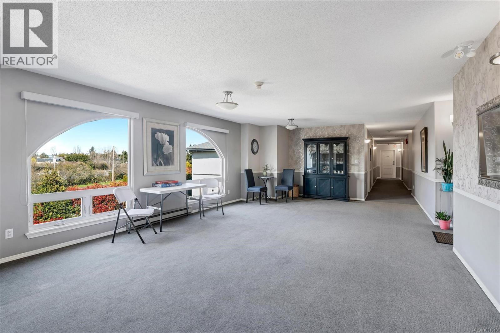 #304 2227 James White Blvd - 22