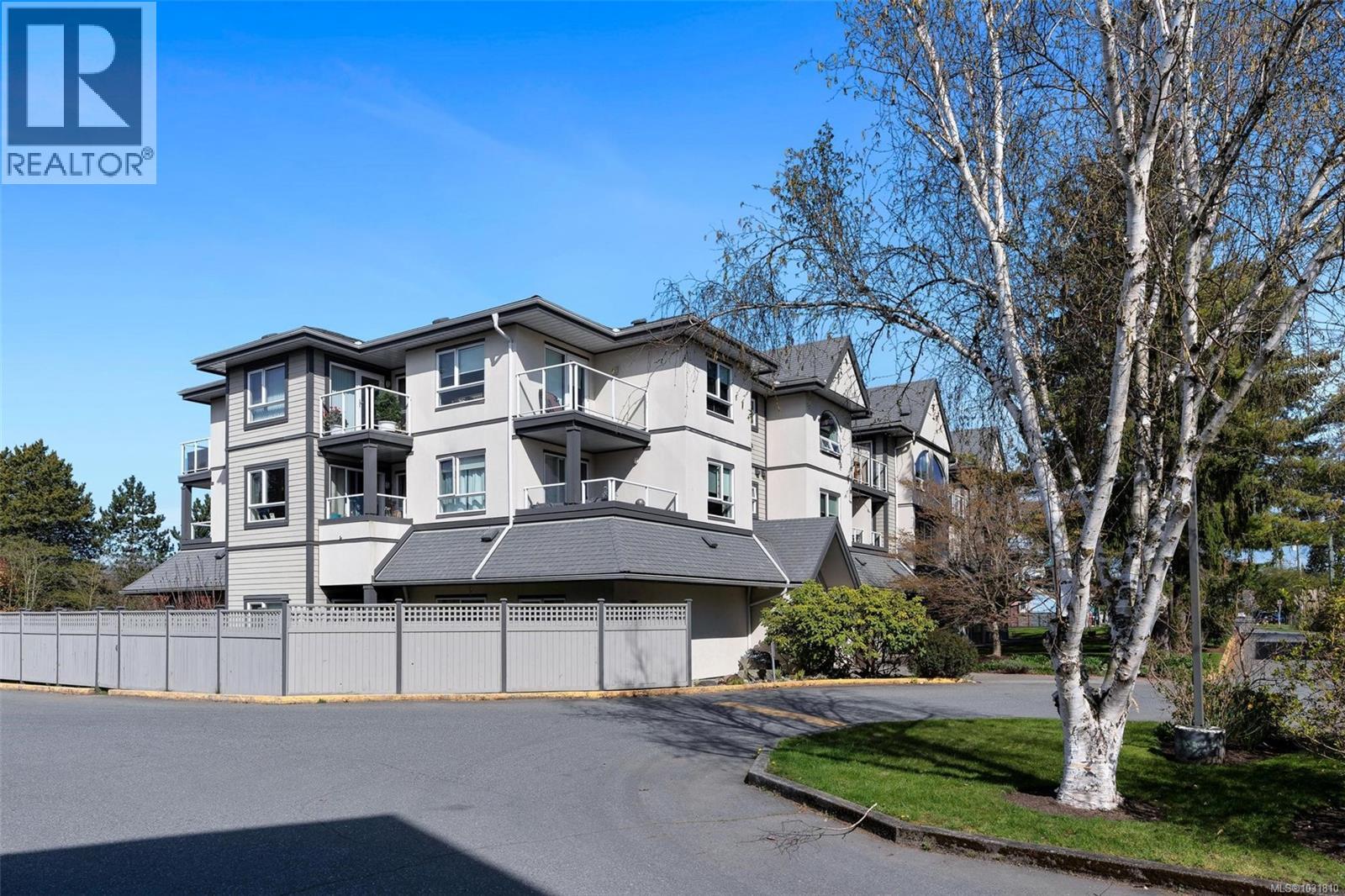 #304 2227 James White Blvd - 24