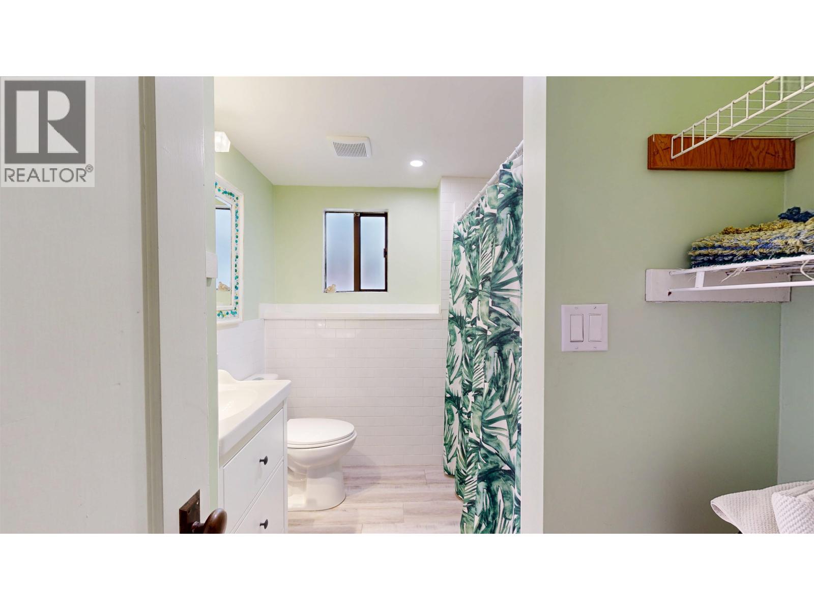 5040 HANSEN COURT - 38