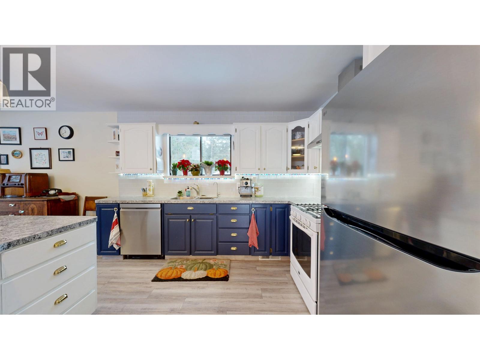 5040 HANSEN COURT - 20