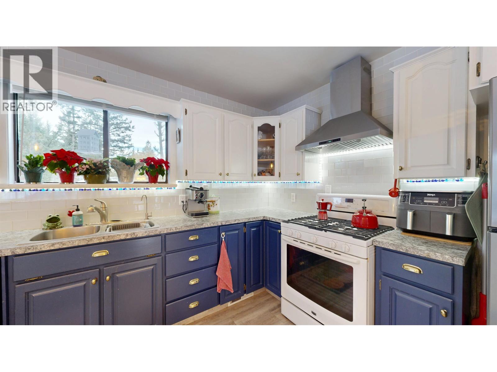 5040 HANSEN COURT - 16
