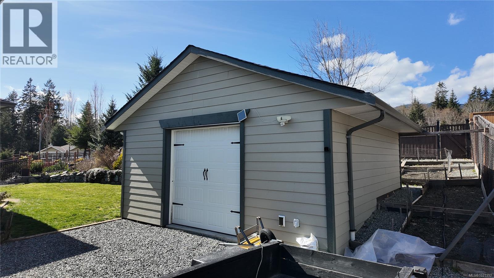 434 MOUNTAIN VIEW DR - 23