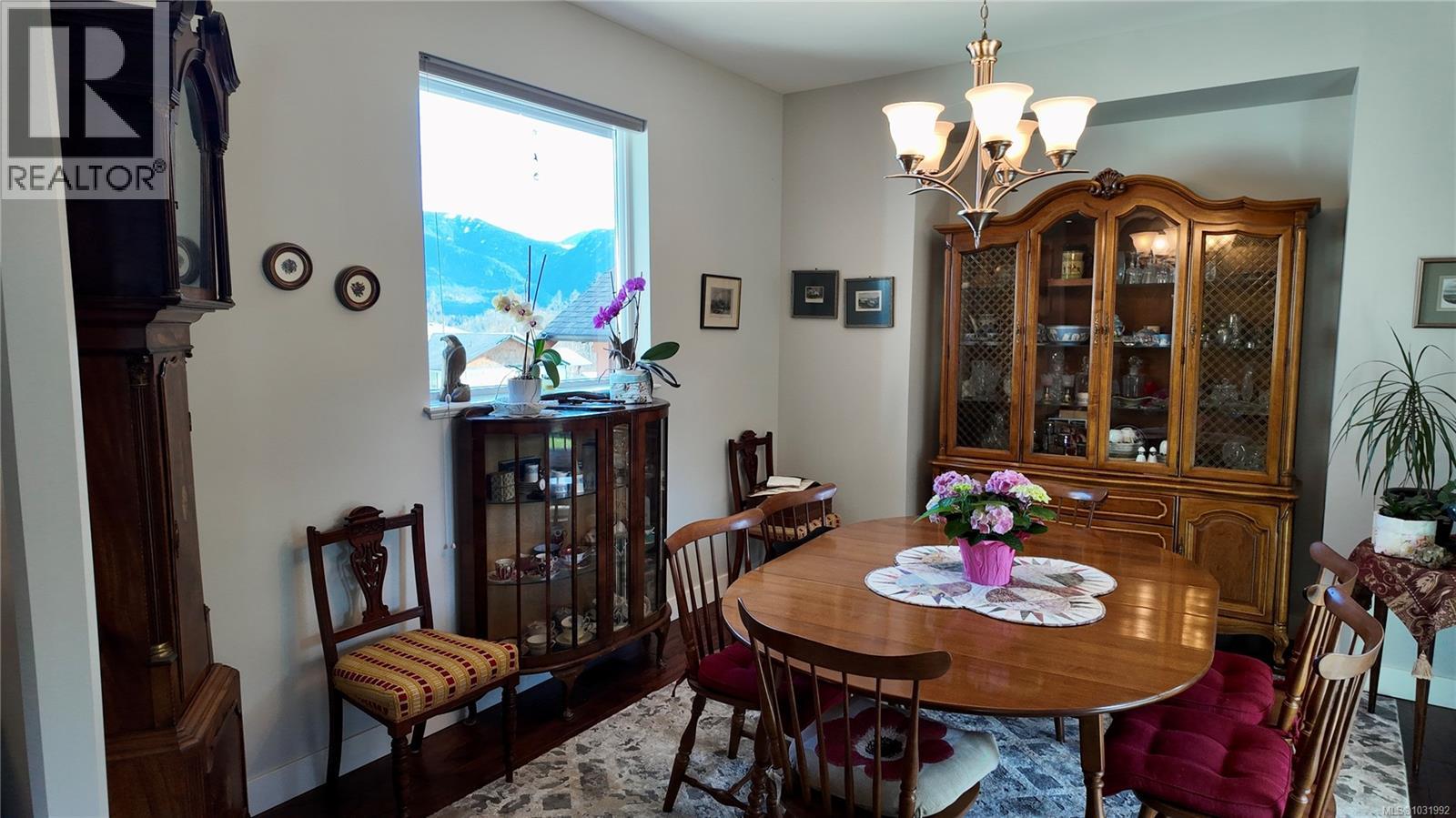 434 MOUNTAIN VIEW DR - 68