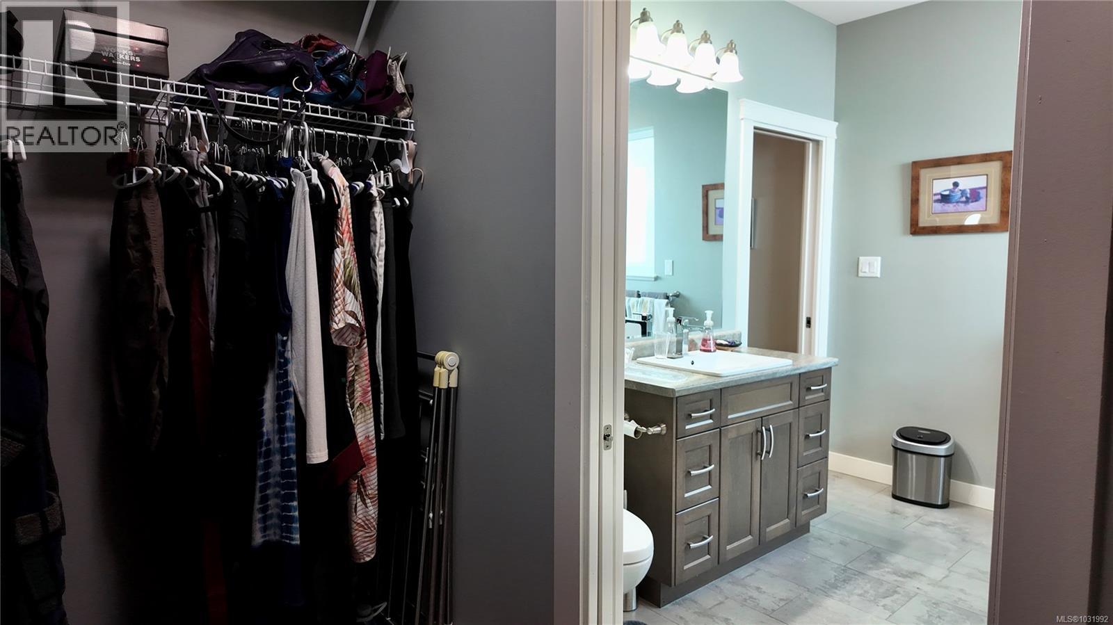 434 MOUNTAIN VIEW DR - 52