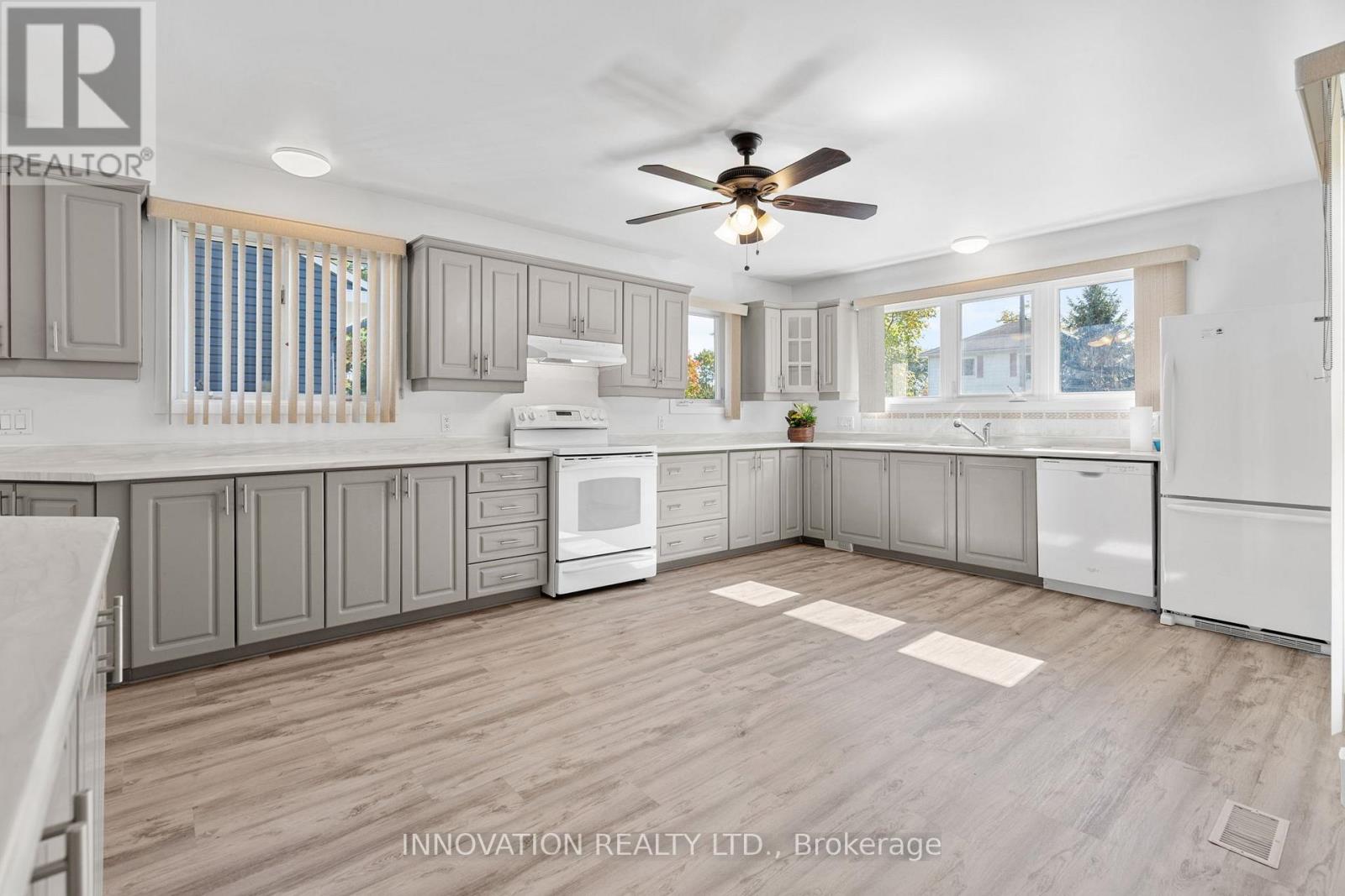 Lots of light in kitchen!