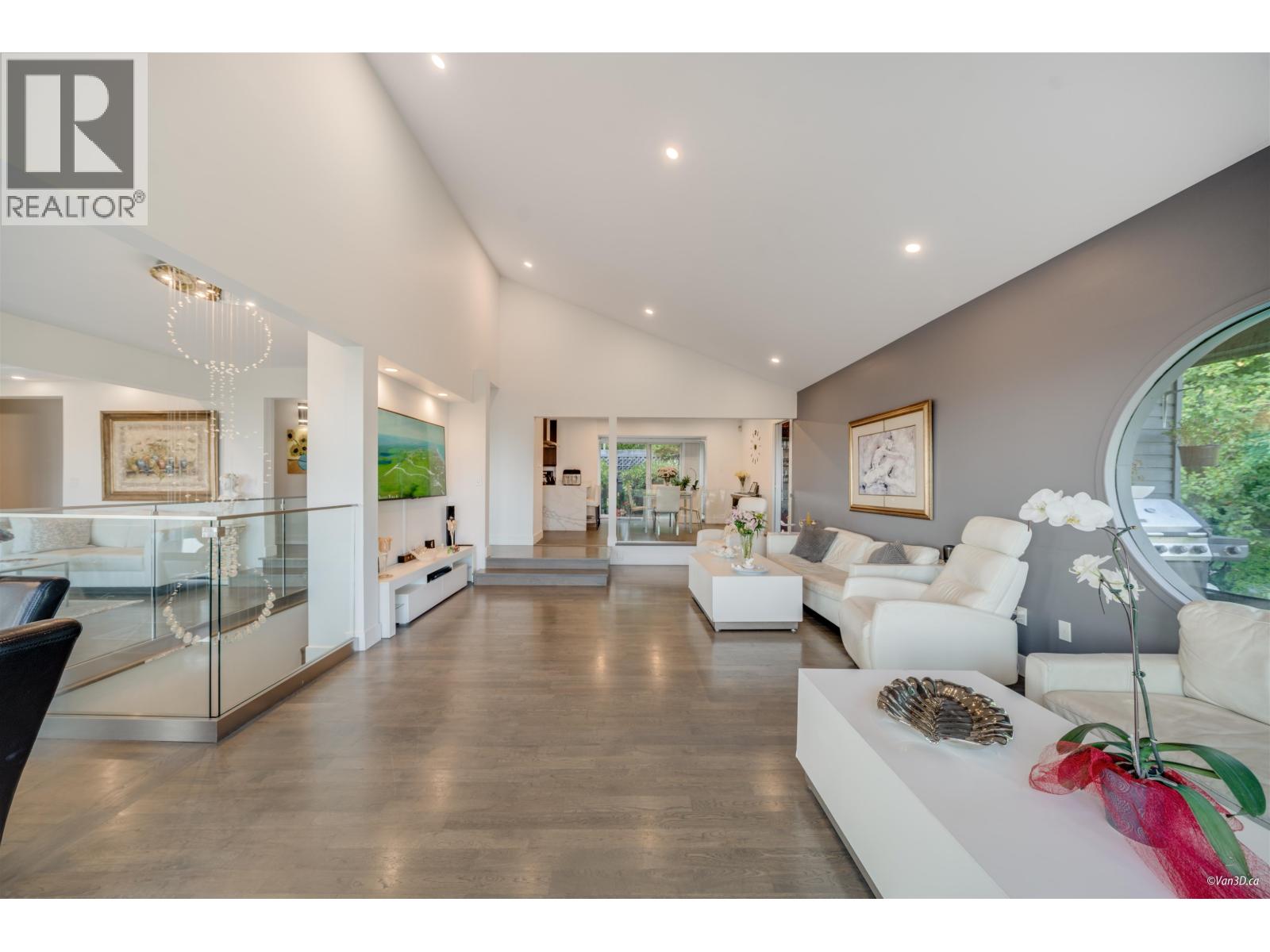 1135 GROVELAND COURT, West Vancouver
