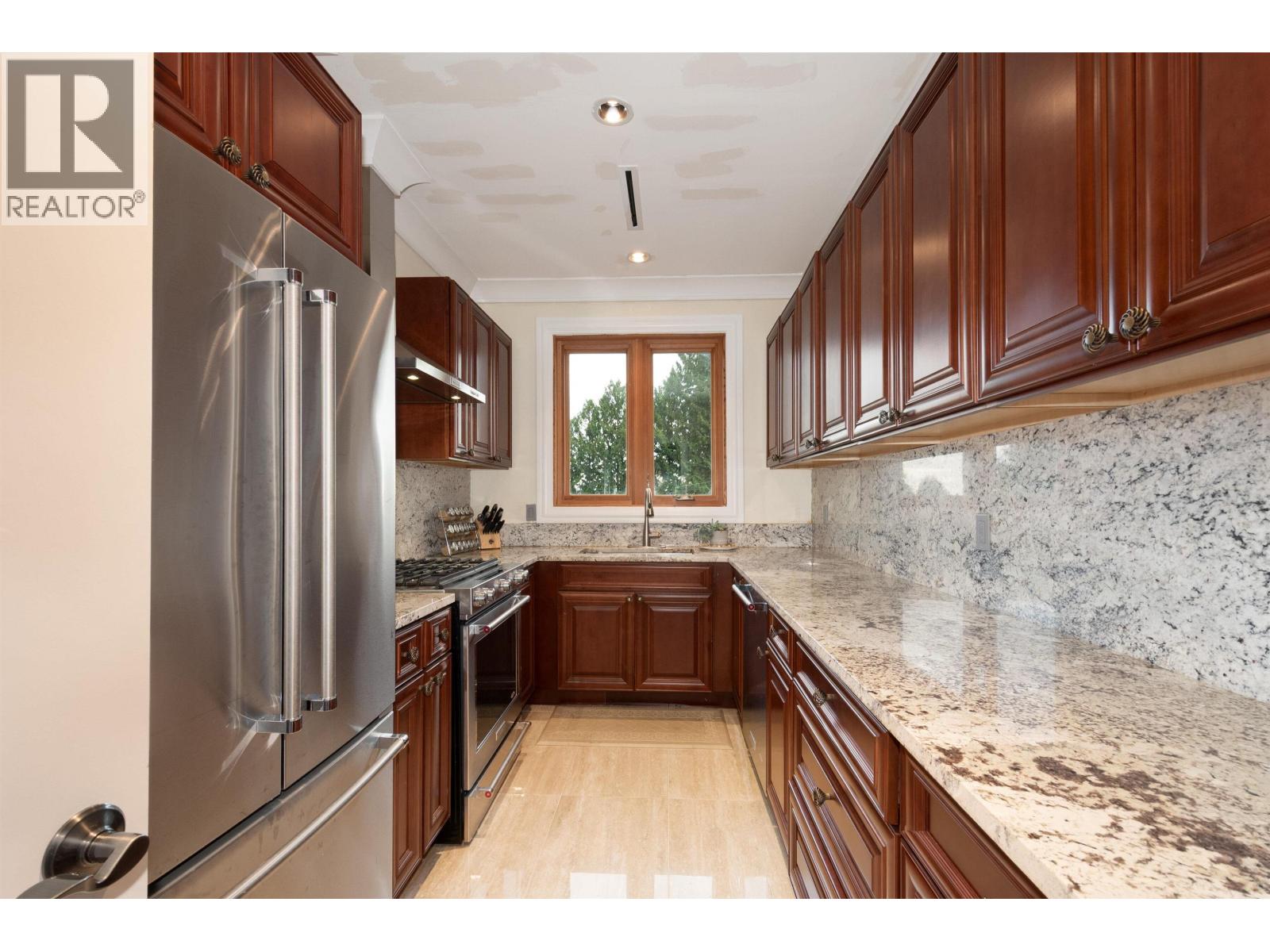 950 GREENWOOD ROAD, West Vancouver