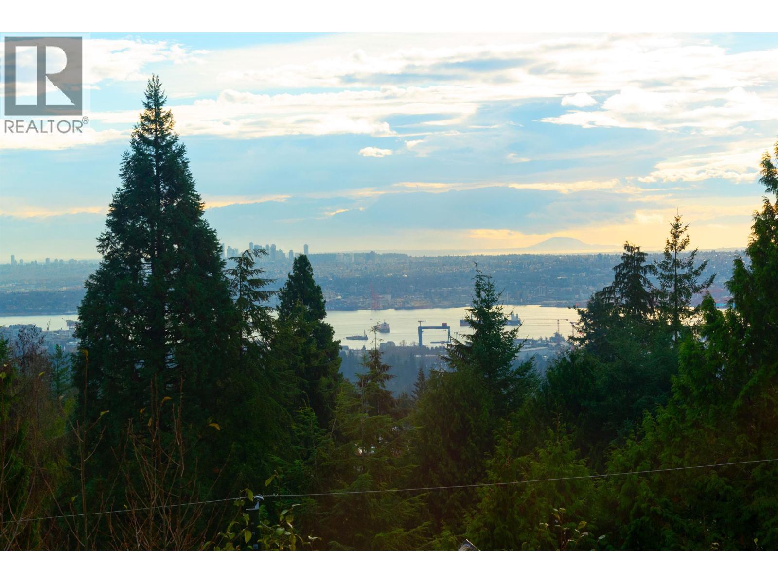 950 GREENWOOD ROAD, West Vancouver