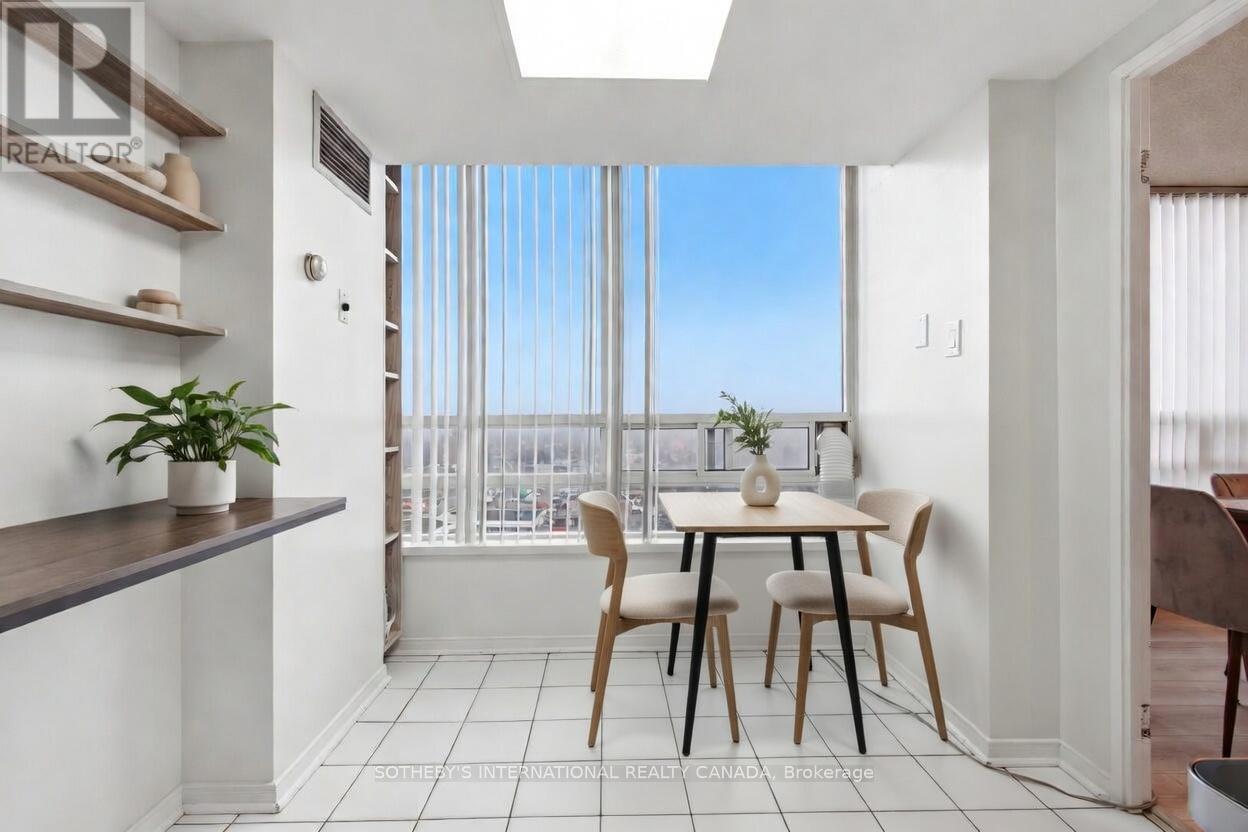 #1512 75 KING STREET E - 15