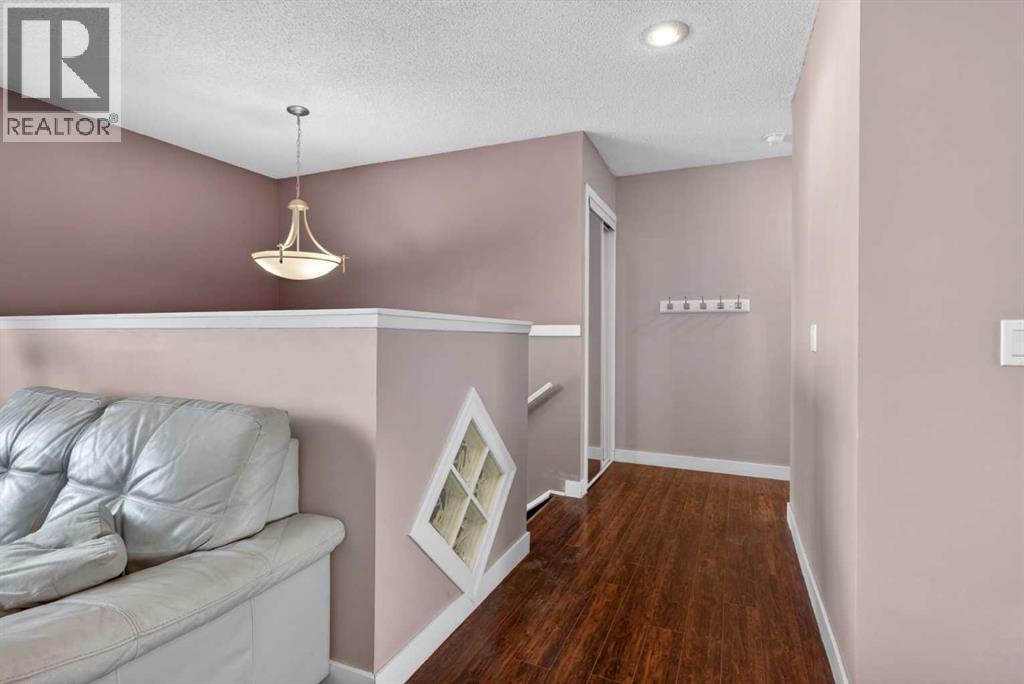 Single Family House Bi-level for Sale in  Fallingworth Court NE Falconridge Calgary 