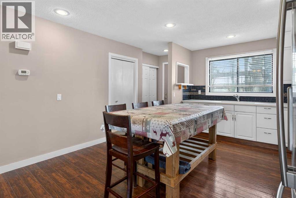 Single Family House Bi-level for Sale in  Fallingworth Court NE Falconridge Calgary 