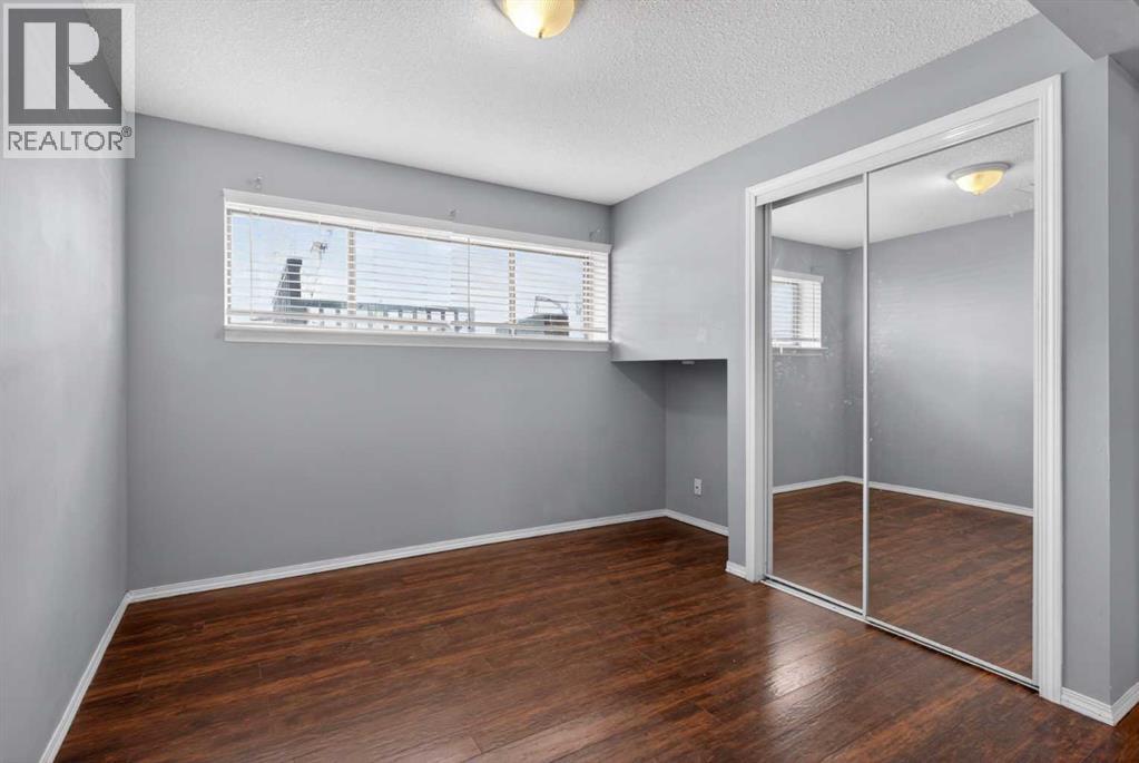 Single Family House Bi-level for Sale in  Fallingworth Court NE Falconridge Calgary 