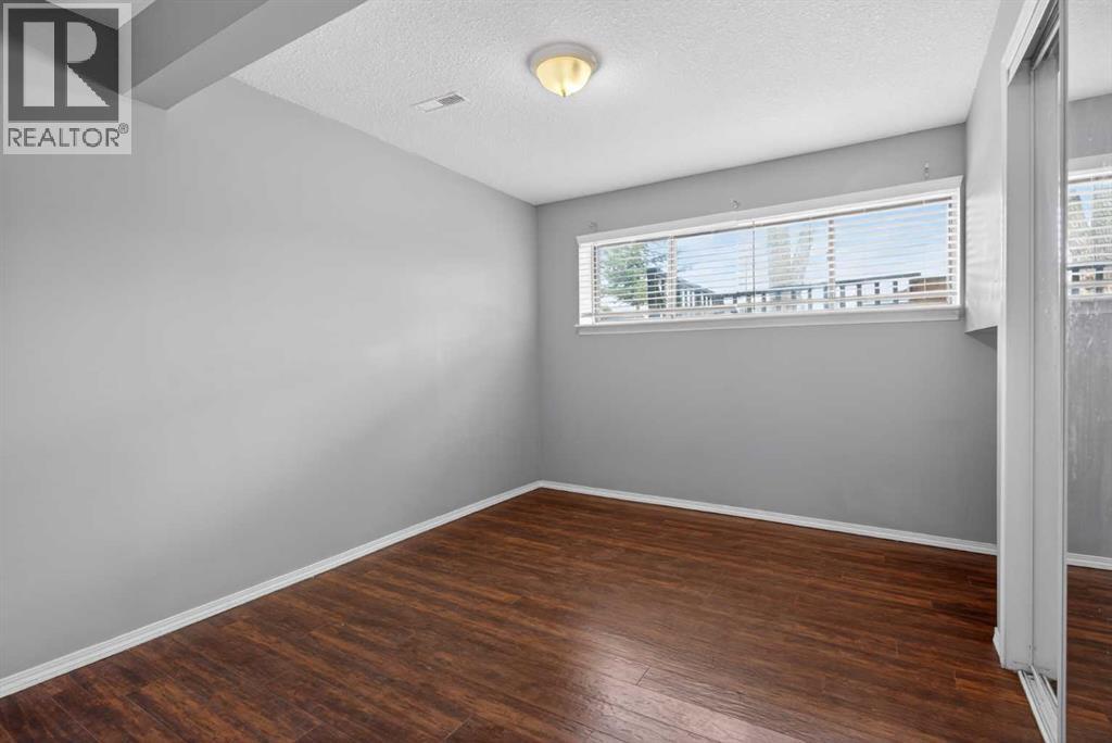 Single Family House Bi-level for Sale in  Fallingworth Court NE Falconridge Calgary 